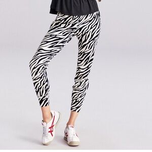 EUC cabi ATC Zebra Joggers medium style 5868